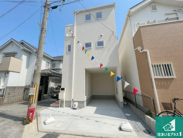 和泉市富秋町　第2期　新築一戸建ての外観|安心の10年保証！外観を美しく保ち、雨水で汚れを落とします！気になることがありましたら、お気軽にお問い合わせください！