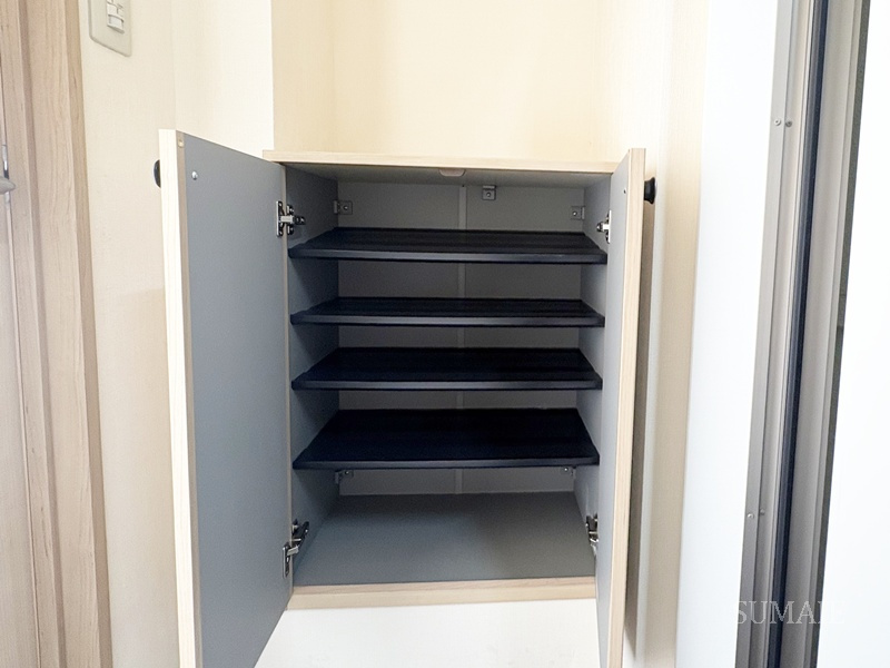 山一東尾久ビルの収納|シューズボックスです☆