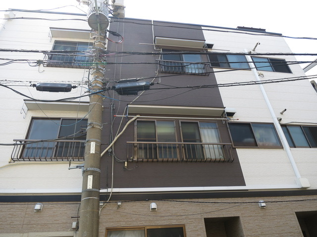 山一東尾久ビルの外観|落ち着いた住宅街に所在します♪