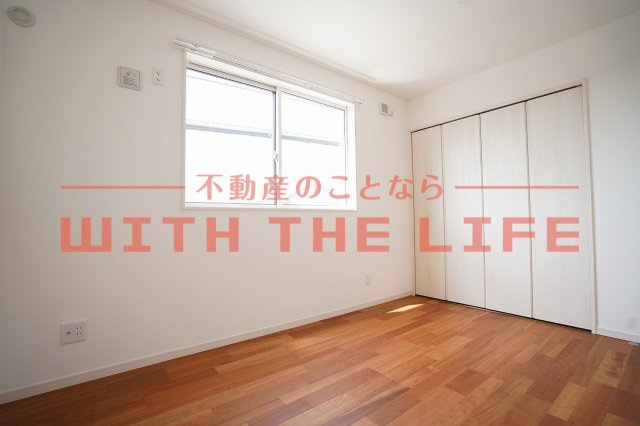 テラスハウス東山【キャッシュバック対象物件】の洋室|落ち着いた色調の洋室です