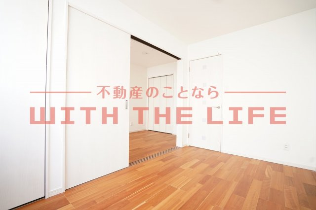 テラスハウス東山【キャッシュバック対象物件】の寝室|落ち着いて過ごせるお部屋なので、寝室にいかがでしょうか