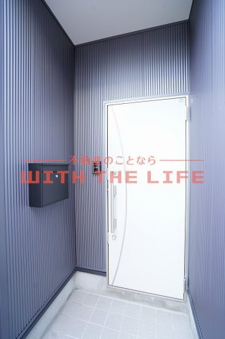 テラスハウス東山【キャッシュバック対象物件】の玄関|きれいな玄関です