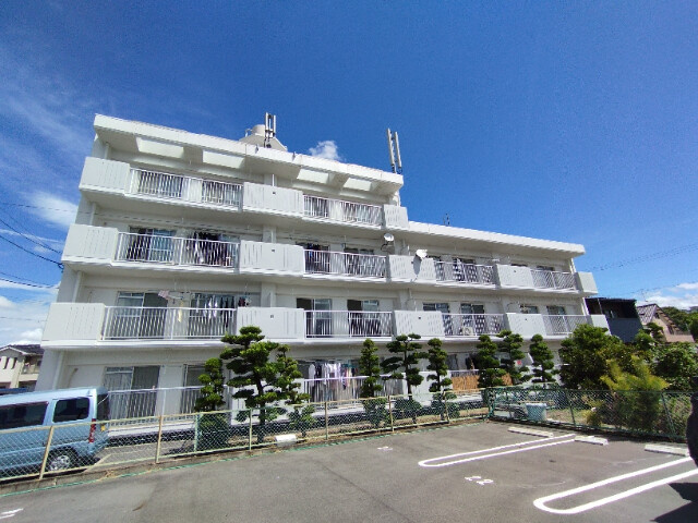 マンション神谷の外観