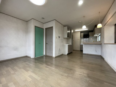 【居間・リビング】 | 馬場3丁目 | ご家族やお客様との時間など、多くの時を刻む空間。