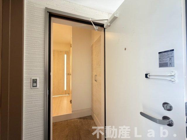 REGALESTセゾンのエントランス