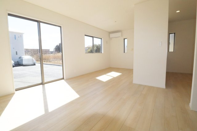 二本松市油井字無地ノ内　　　９号棟　　　油井小学校、安達中学区の収納|リビング収納　※同社施工例