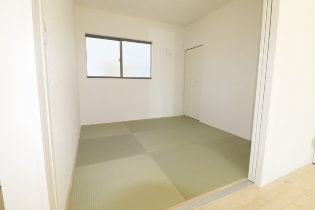 二本松市油井字無地ノ内　　　９号棟　　　油井小学校、安達中学区の和室
