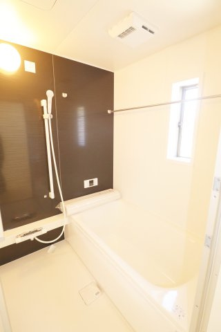 二本松市油井字無地ノ内　　　９号棟　　　油井小学校、安達中学区のトイレ|※同社施工例