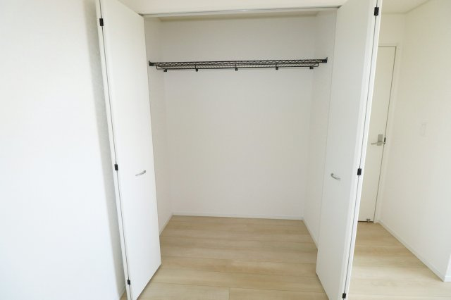 二本松市油井字無地ノ内　　　９号棟　　　油井小学校、安達中学区の洋室|※同社施工例