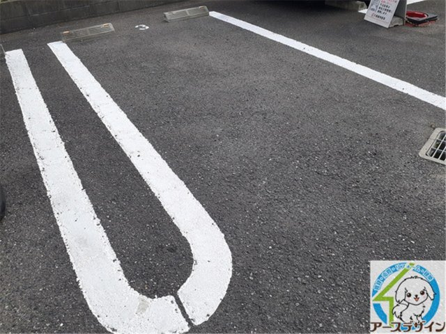 ヴィラデルソーレⅡの駐車場