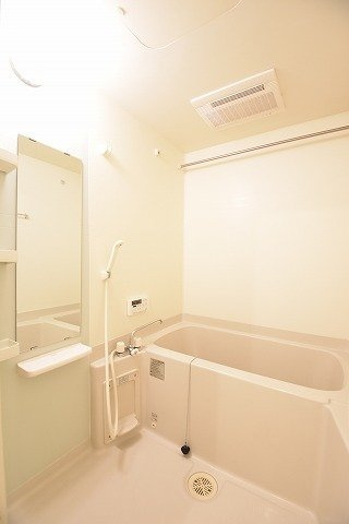 プラシードＳ．Ｋの浴室