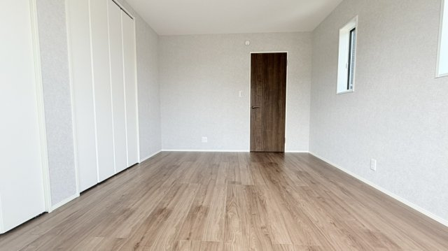 【洋室】 | 伊勢原市高森　全３棟　新築住宅