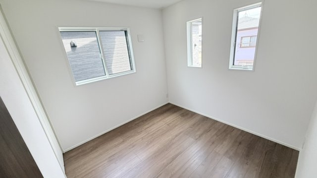 【洋室】 | 伊勢原市高森　全３棟　新築住宅
