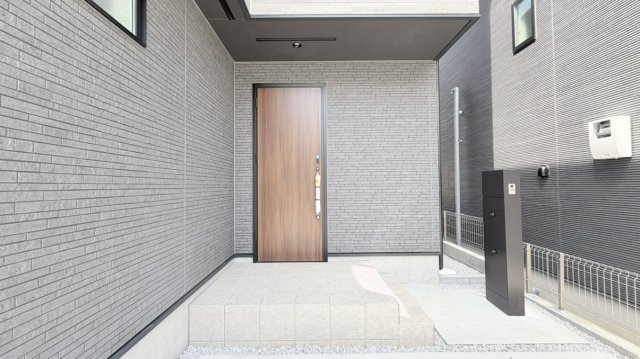 【玄関】 | 伊勢原市高森　全３棟　新築住宅
