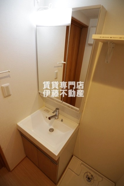 REGALEST-KLC名西の独立洗面台