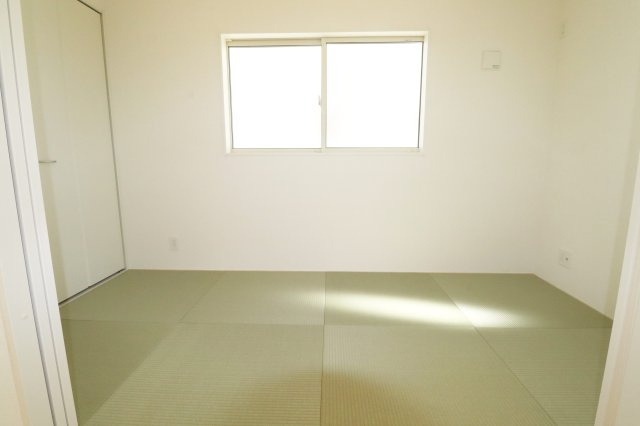 二本松市油井字無地ノ内　　　１０号棟　　　油井小学校、安達中学区の収納|リビング収納　※同社施工例