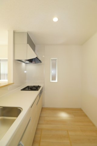 二本松市油井字無地ノ内　　　１０号棟　　　油井小学校、安達中学区の玄関|※同社施工例