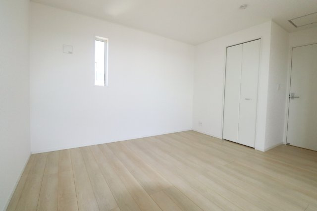 二本松市油井字無地ノ内　　　１０号棟　　　油井小学校、安達中学区の収納|1Fホール収納　※同社施工例