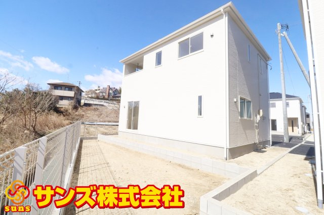 二本松市油井字無地ノ内　　　１０号棟　　　油井小学校、安達中学区の外観|南東側から見た外観♪