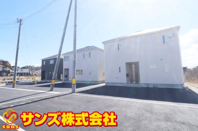 二本松市油井字無地ノ内　　　１０号棟　　　油井小学校、安達中学区の外観|北側前面道路