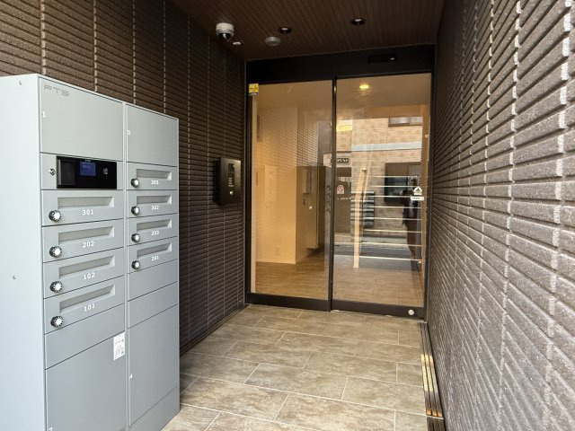 エスポワールＮＨのエントランス