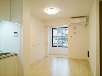 【居間・リビング】 | メゾン カルムⅠ