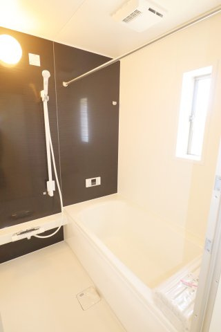 二本松市油井字無地ノ内　　　１１号棟　　　油井小学校、安達中学区の和室|リビングに隣接する和室　※同社施工例