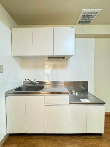 吉見ビルのキッチン