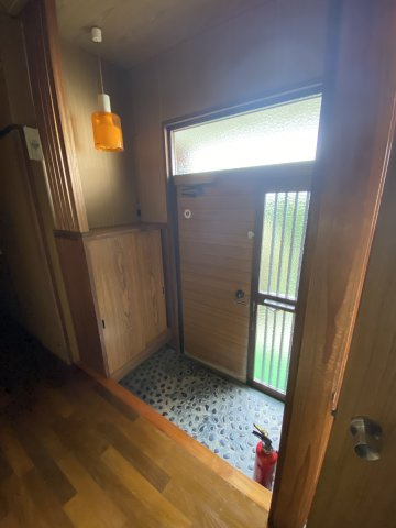 横芝光町横芝貸家の玄関