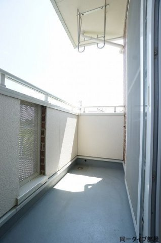 ベルハウス八幡のバルコニー