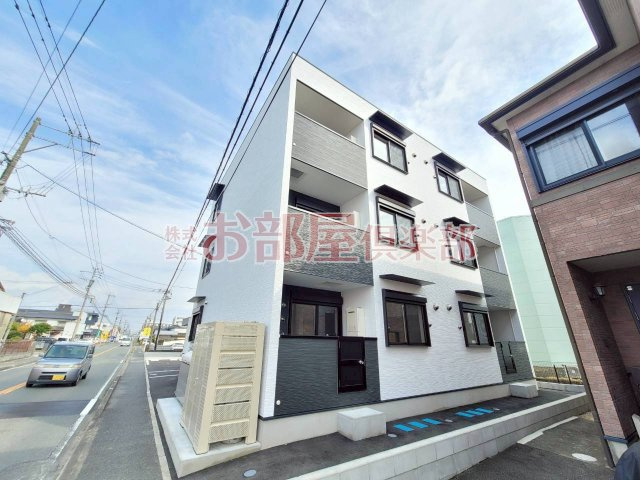 Leaf津福駅南の外観|落ち着いた雰囲気の外観です