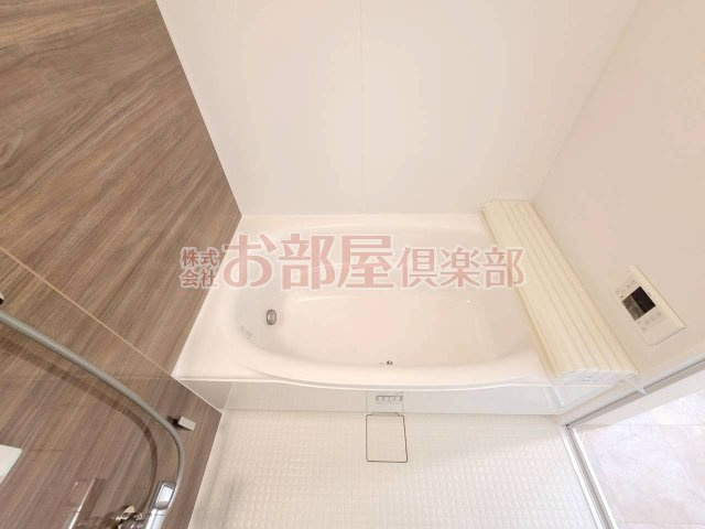 Leaf津福駅南の浴室|ゆったり過ごせるお風呂です