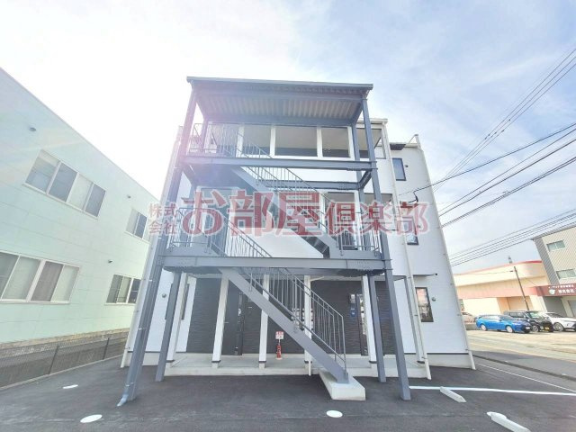 Leaf津福駅南の外観