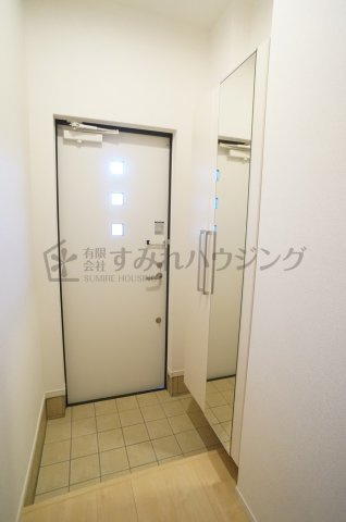 アレグレパス安倉の玄関