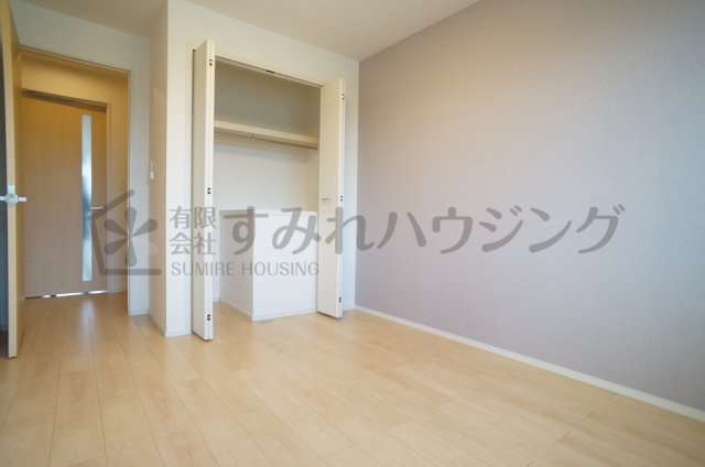 アレグレパス安倉の洋室