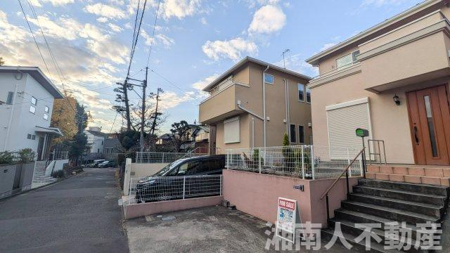 藤沢市鵠沼藤が谷2丁目戸建ての前面道路含む現地写真|前面道路含む現地写真です
