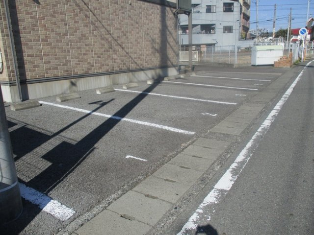 パレスレイトの駐車場