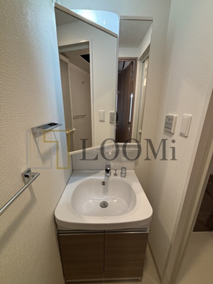 【独立洗面台】 | フォーリアライズ難波リアン