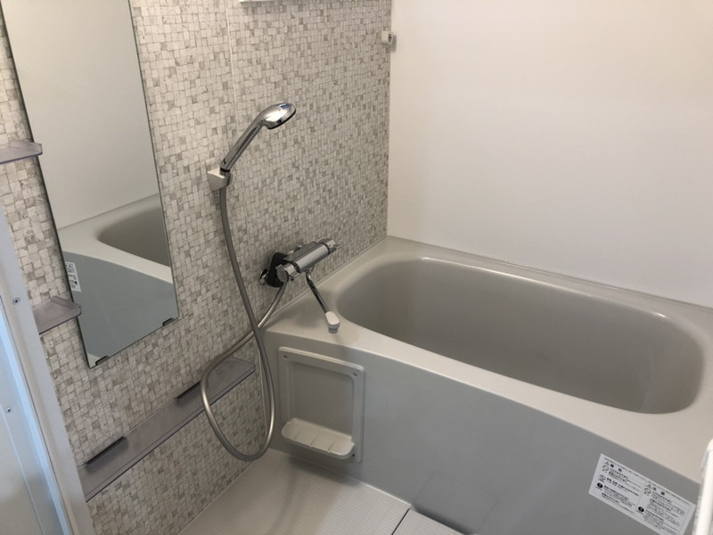 Ｄ－ＢＯＸ大町の浴室