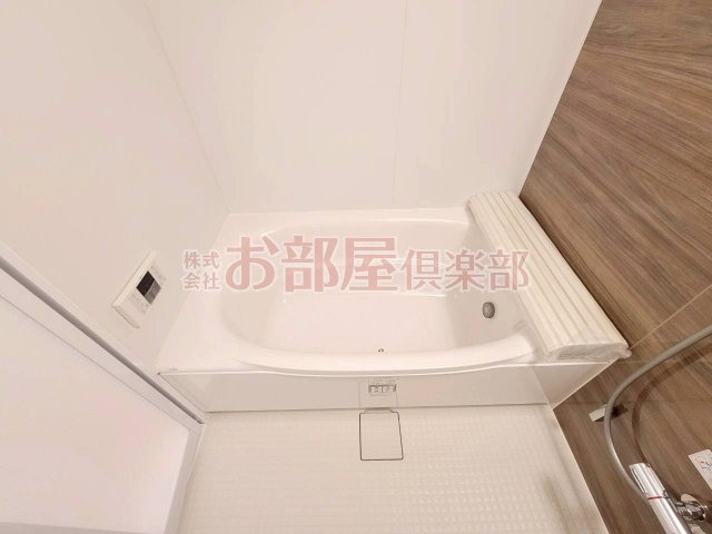 Leaf津福駅南の浴室|日々の疲れを癒すお風呂付です