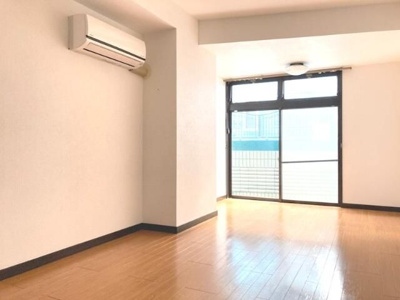 【居間・リビング】 | ラ・エスペランサ・レイ