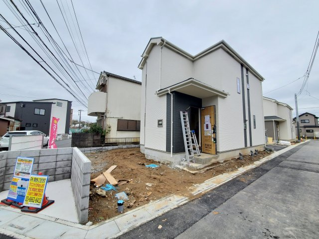 三郷市　戸ケ崎5丁目　新築戸建　全9棟の前面道路含む現地写真|前面道路含む現地写真です