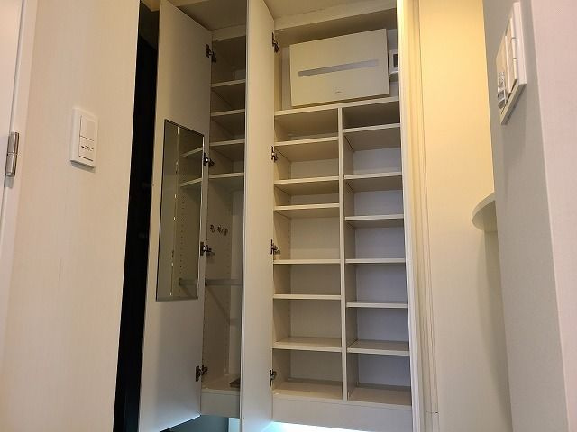 ＣＯＮＯＥ赤坂丹後町の収納|ＣＯＮＯＥ赤坂丹後町