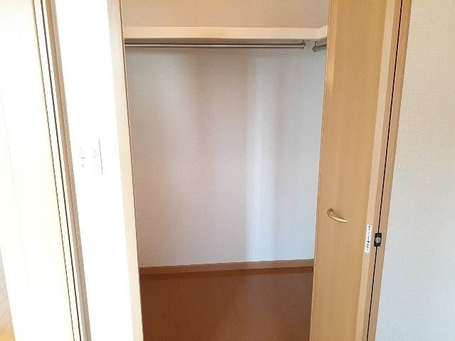 シュティル　ブリーゼの収納|こまごまとしたものを収納できそうですね