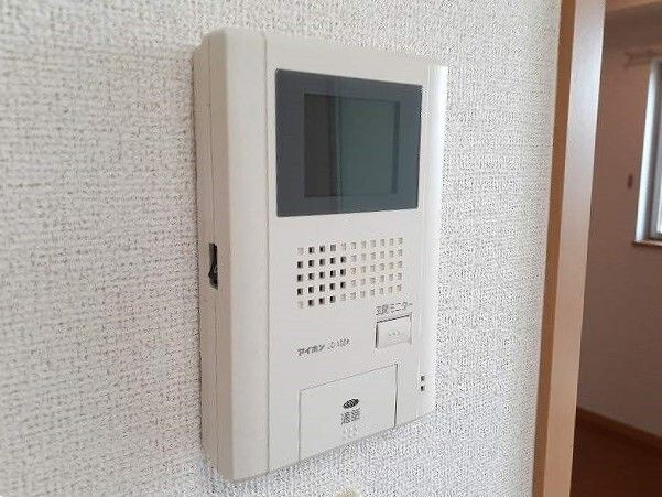シュティル　ブリーゼのセキュリティ|モニター付きインターホンです