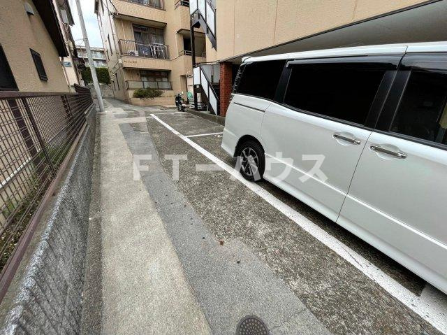 第一湯浅コーポの駐車場