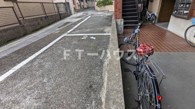 第一湯浅コーポの駐車場