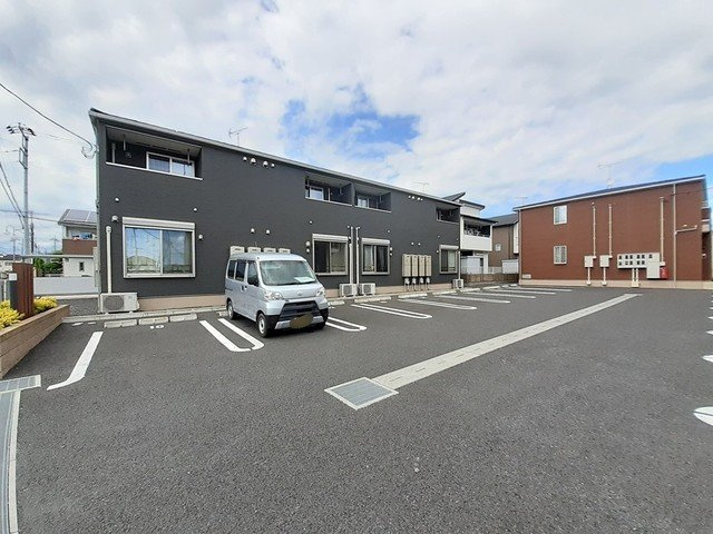 グレースコートＡの駐車場