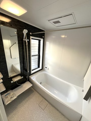 【浴室】 | 仲介手数料無料！厚南小学校に通えるリフォーム済み中古住宅　宇部市大字際波西際波台３丁目 | １坪タイプのゆったりとしたお風呂