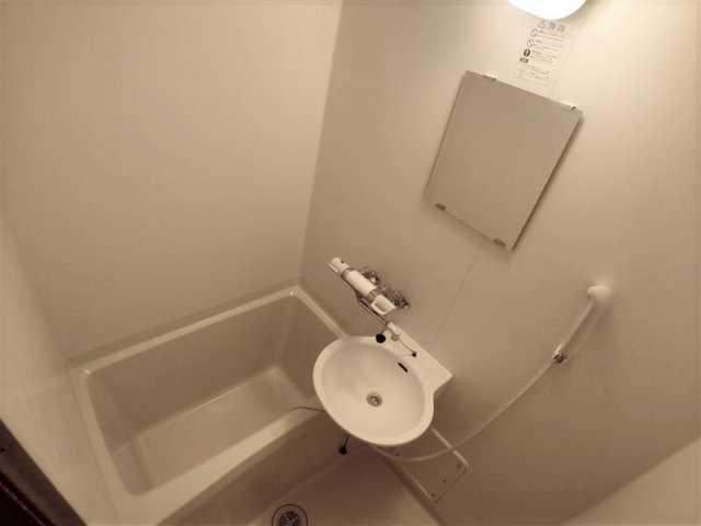 【浴室】 | レオパレスこころ | 設備・仕様は号室により異なる為、現況を優先致します。